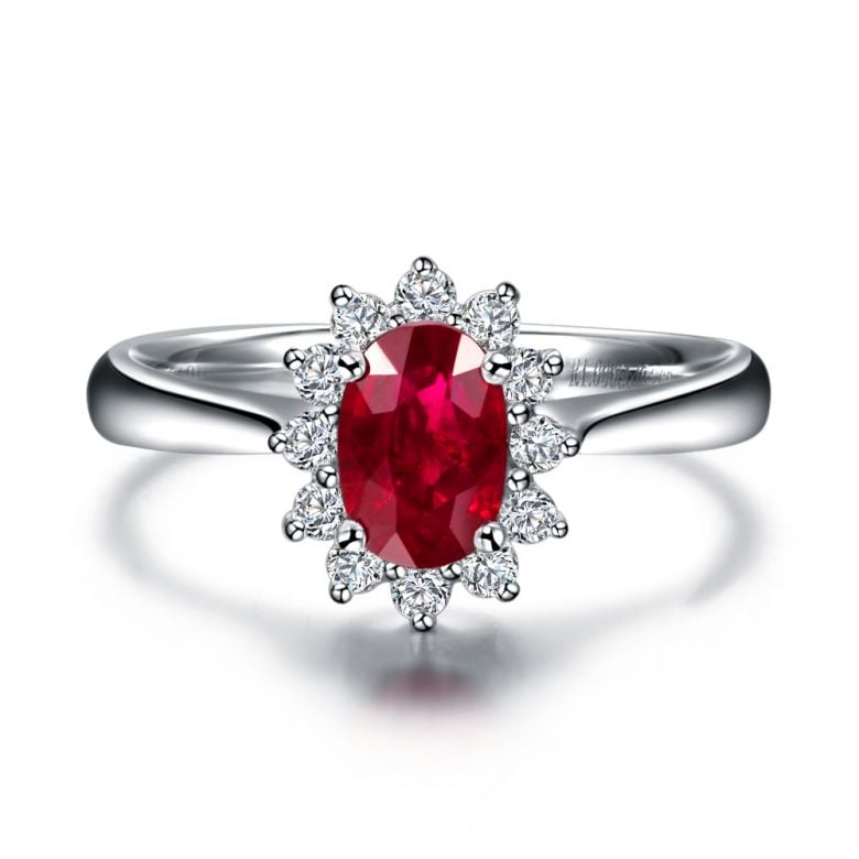 Bague rubis, diamants monture or blanc - Création florale classique - 4