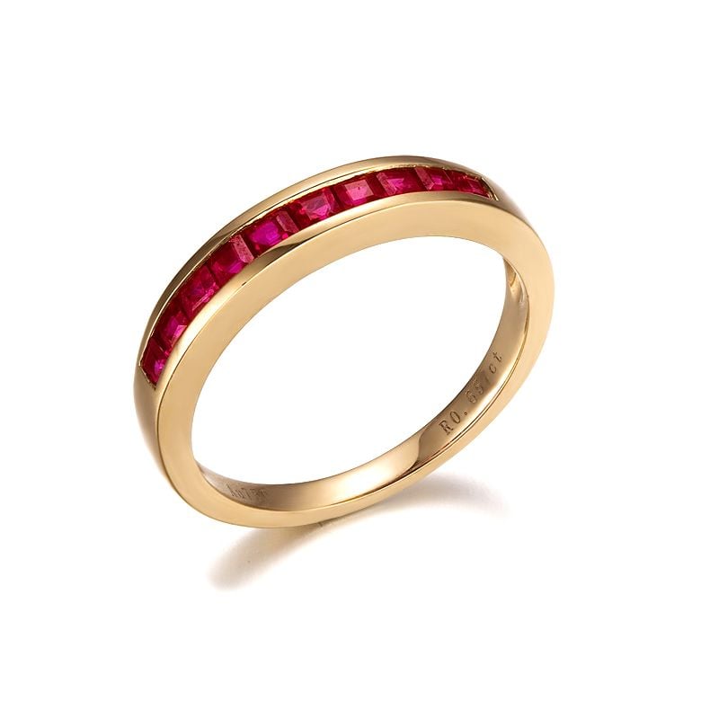 Bague contemporaine or jaune - Rubis sertis rails de 0.66 carat - 4