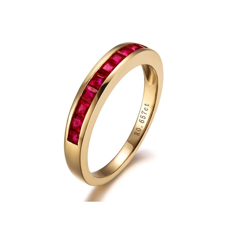 Bague contemporaine or jaune - Rubis sertis rails de 0.66 carat - 1