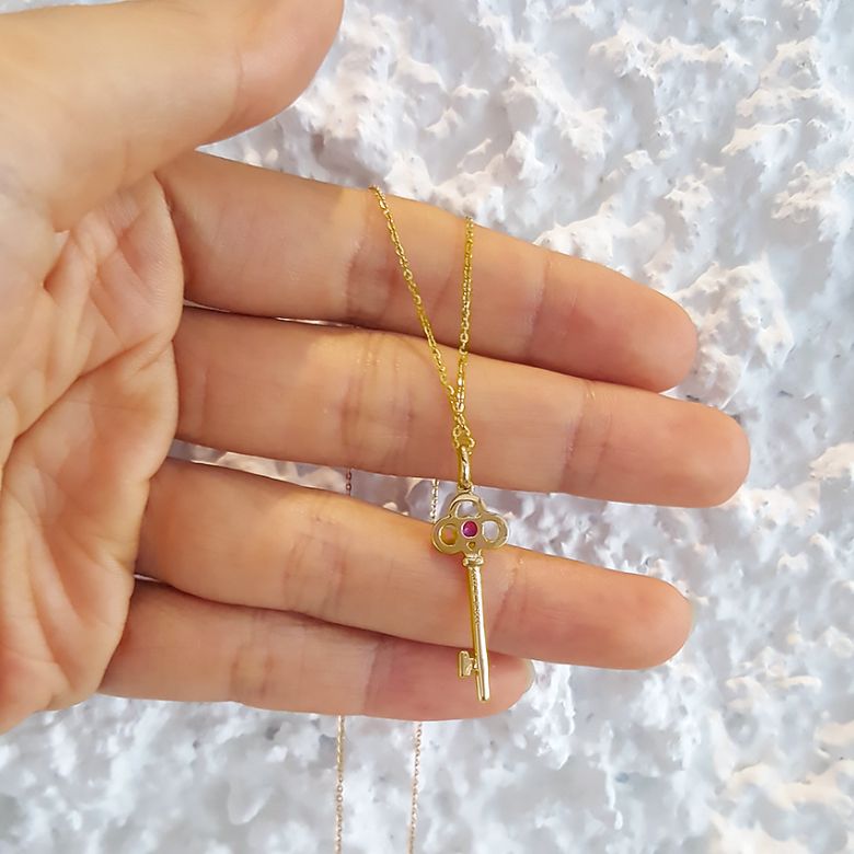 Pendentif clé Or jaune - Rubis 0.15ct - 6