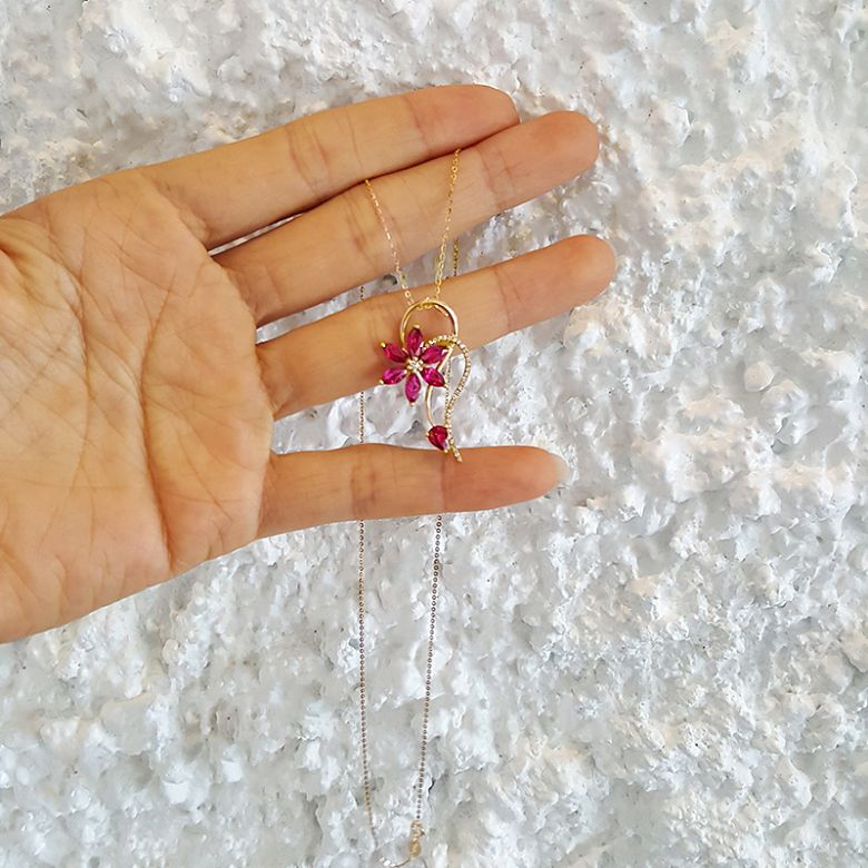 Pendentif Fleur en or jaune - Rubis et diamants sertis - 5