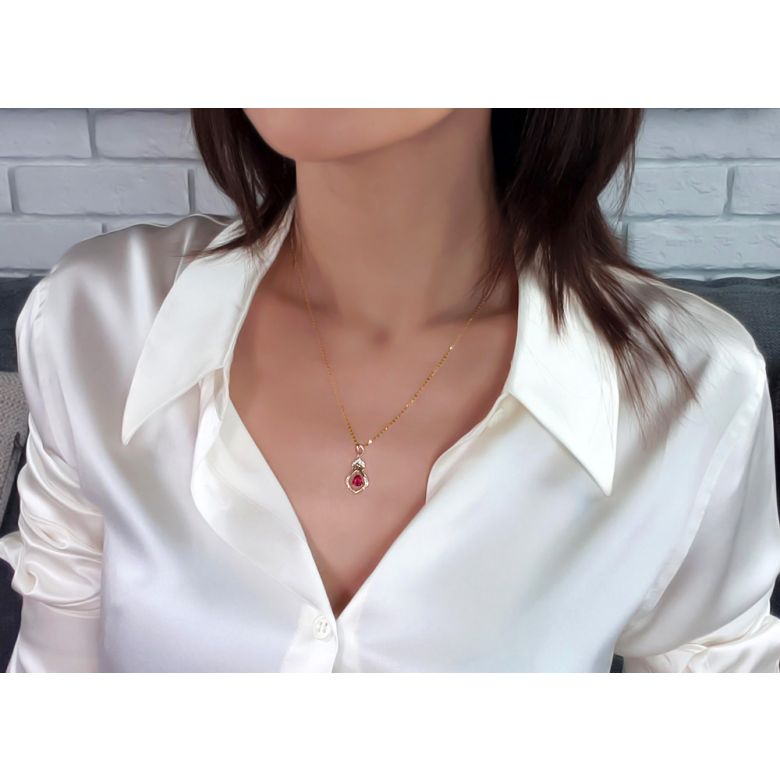 Pendentif rubis 0,70 carat forme poire - Or jaune 18cts, diamants  - 5