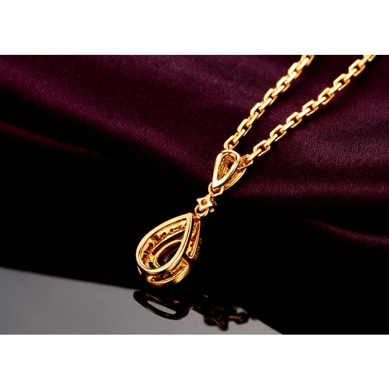 Pendentif princesse Or jaune 18cts - Rubis poire et diamants - 6
