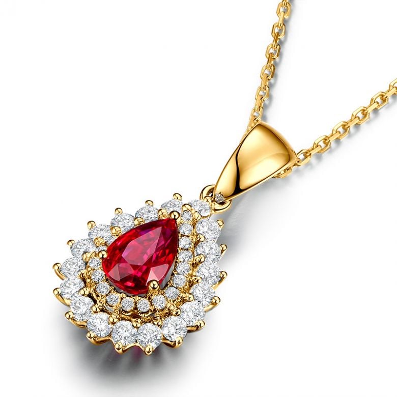Pendentif rubis rouge vif taillé poire. Diamants sertis et Or jaune - 1