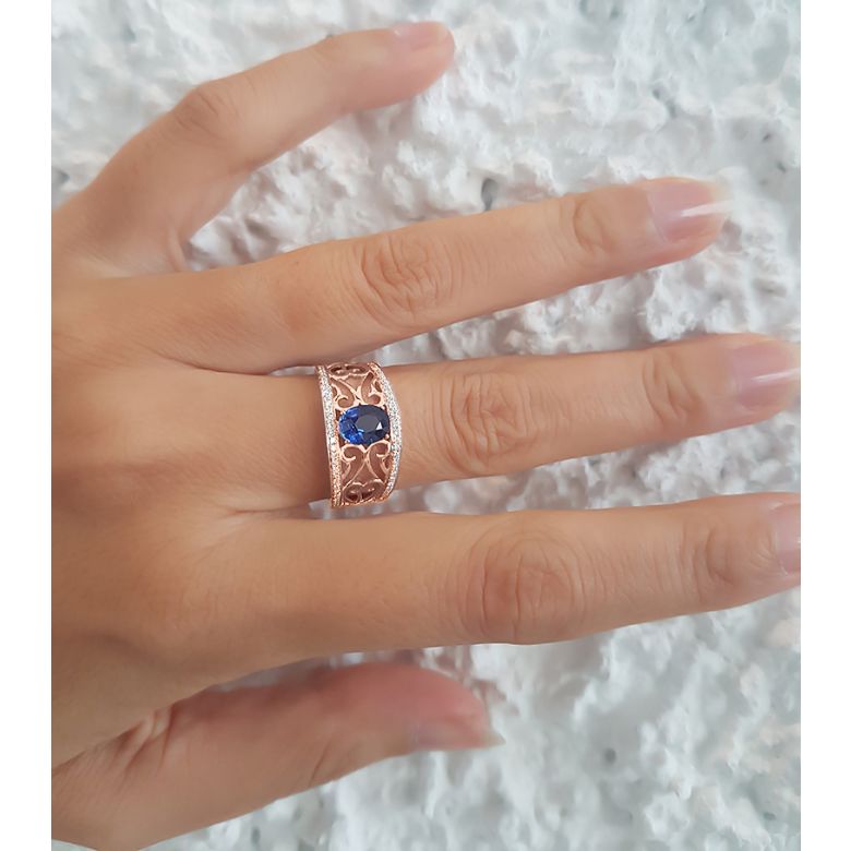 Bague fiançailles saphir 1ct. Or rose. Motifs brodés dentelles - 5