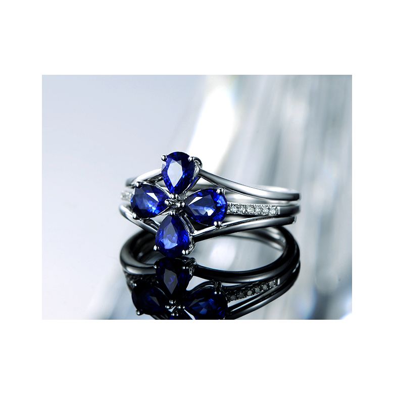 Bague solitaire saphirs fleur et Or blanc. Linéaire diamants - 5