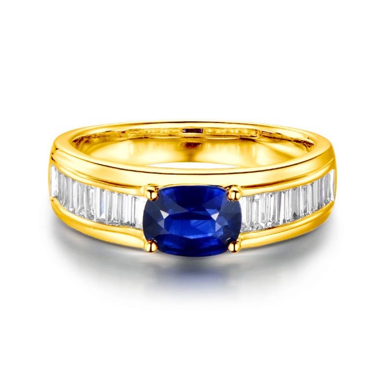 Bague contraste Saphir et Diamants taille émeraude. Or jaune 18 - 8