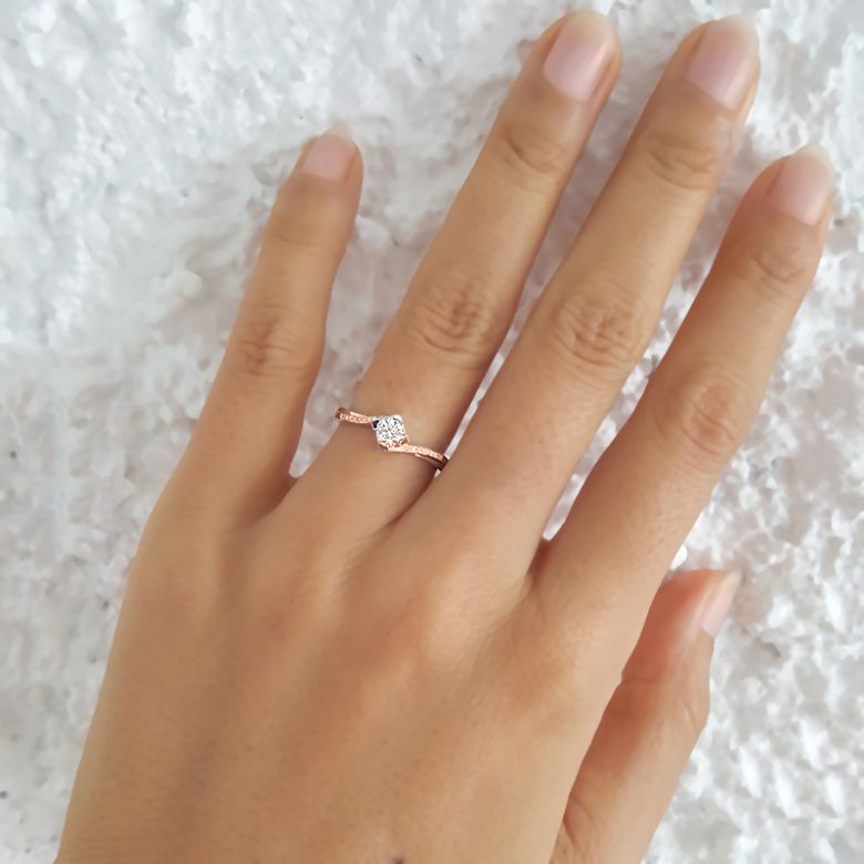 Solitaire bague liseré diamanté - Or rose 750/1000 | Gemperles - 6
