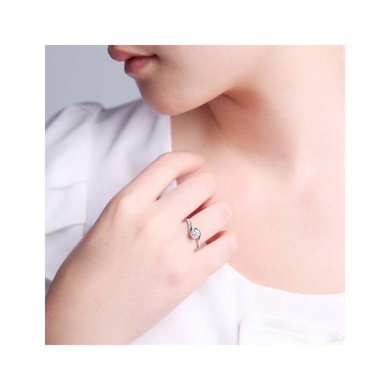 Diamants 0.57ct sur Solitaire Bague Or Blanc - A Une Madone | Gemperles - 2