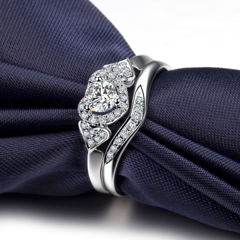 Bague Solitaire Coeurs Splendides - Platine & Diamants | Gemperles - 4
