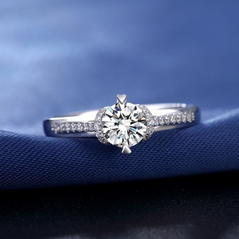 Bague Solitaire Amélia - Or Blanc 0.415ct & Diamant Central 0.30ct | Gemperles - 3
