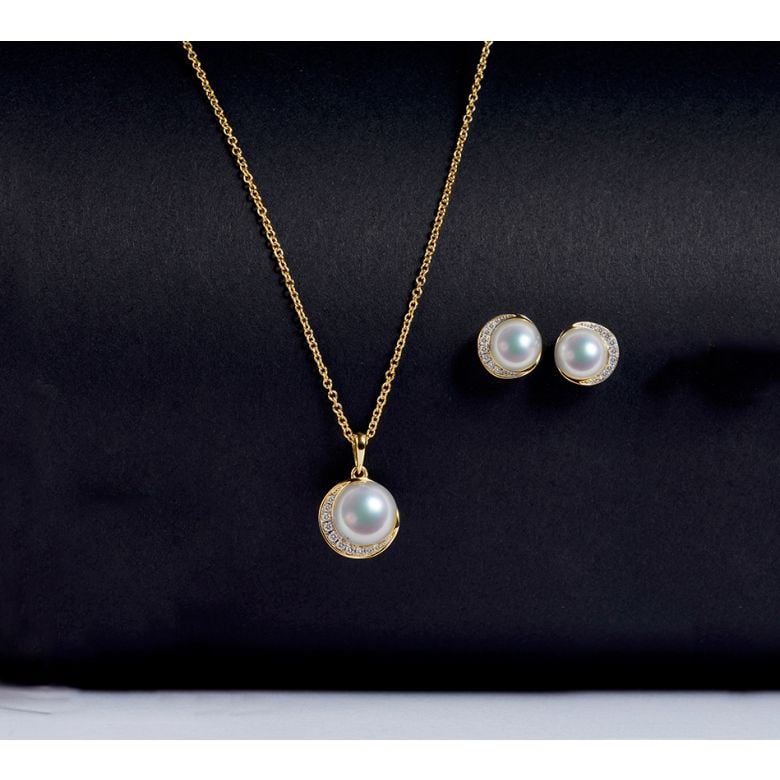 Pendentif et Boucles Hinata. Perles Akoya, Or jaune, diamants. - 3