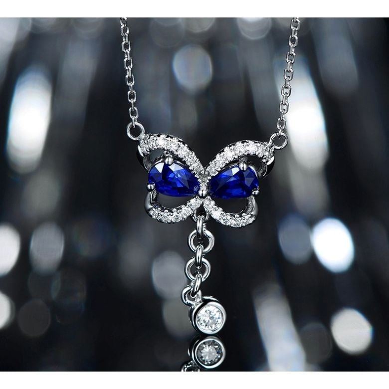 Pendentif papillon saphirs et diamants. Or blanc 18cts - 4