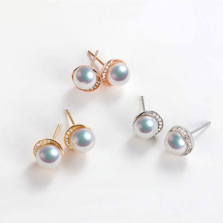 Pendentif et Boucles Hinata. Perles Akoya, Or jaune, diamants. - 4