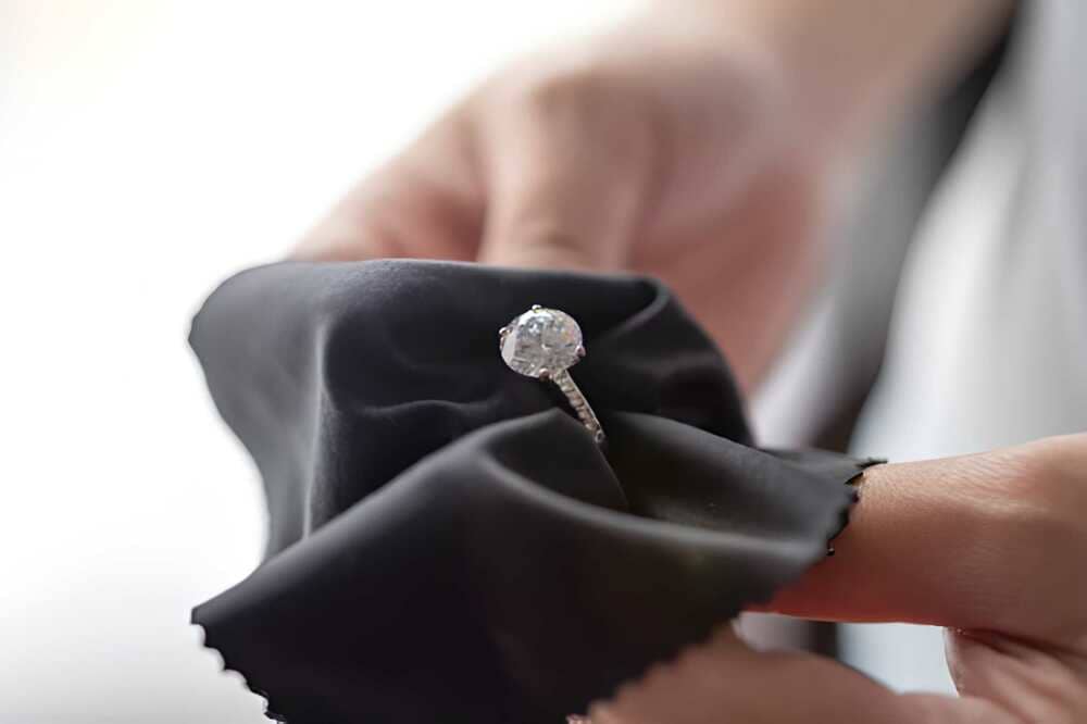 Entretien des bijoux