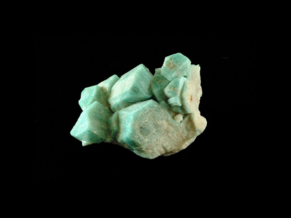 Cristaux d'amazonite vert-bleu