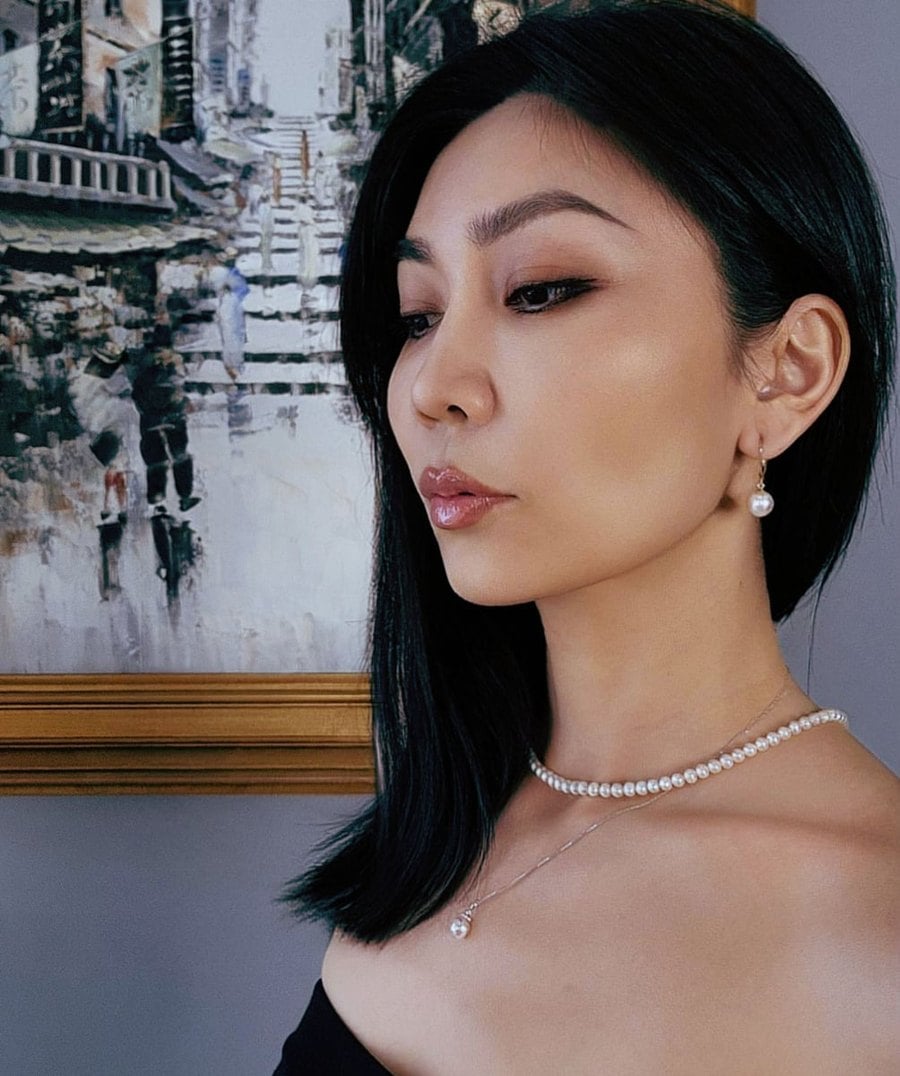 Collana Olympia Gemperles in perle d’acqua dolce, indossata